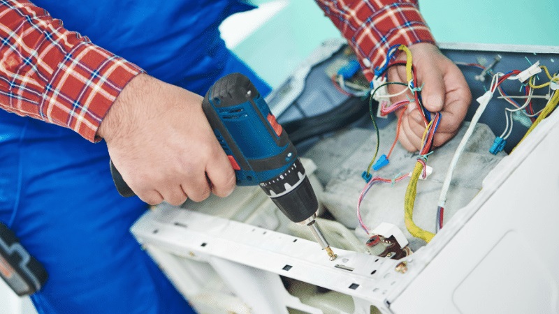 Torbalı LG LG çamaşır makinesi kart tamiri – Su almama arızası orijinal parça ile giderildi. - Teknik servis örneği
